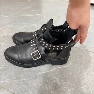 Black Studded Women's Shoes